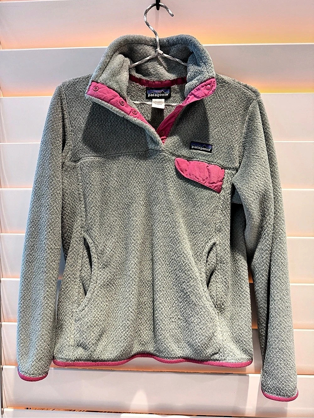 Patagonia Women'Small Lightweight Snap-T Pullover Gray & Pink Small 💕